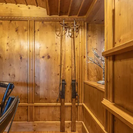 Chiara Home, In Centro A Cortina D Ampezzo Διαμέρισμα *