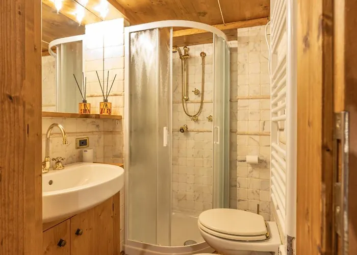 Chiara Home, In Centro A Cortina D Ampezzo Apartman